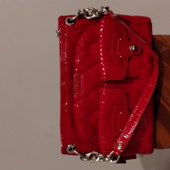 Coach Poppy Quilted Liquid Gloss Cherry Red Patent Leather Shoulder Bag Rare - Picture 9 of 17